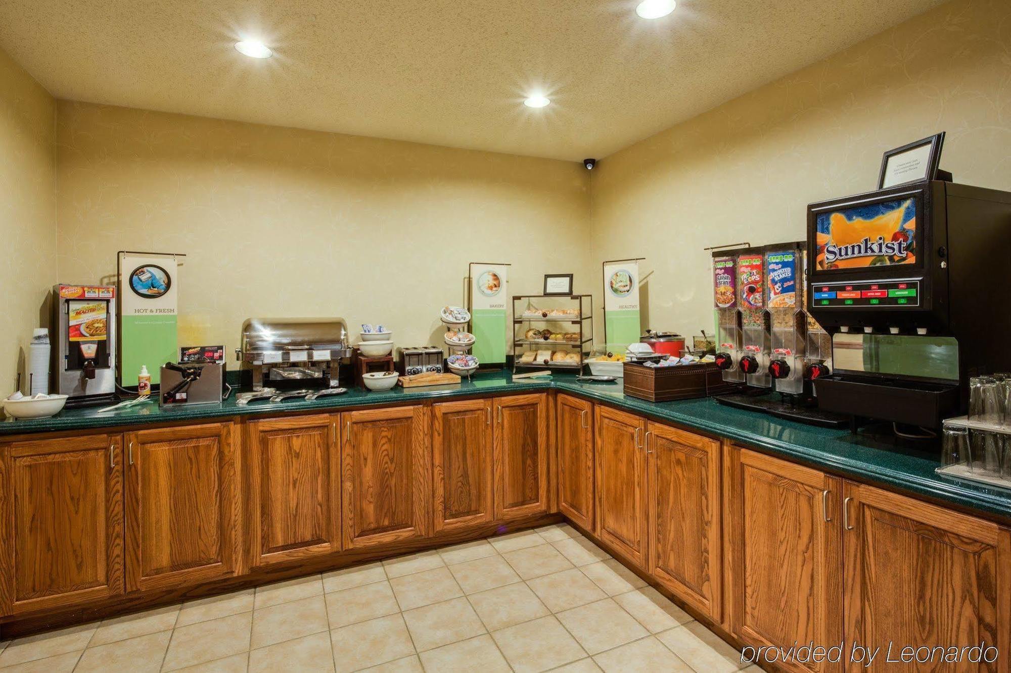 Rodeway Inn & Suites O'Fallon Extérieur photo